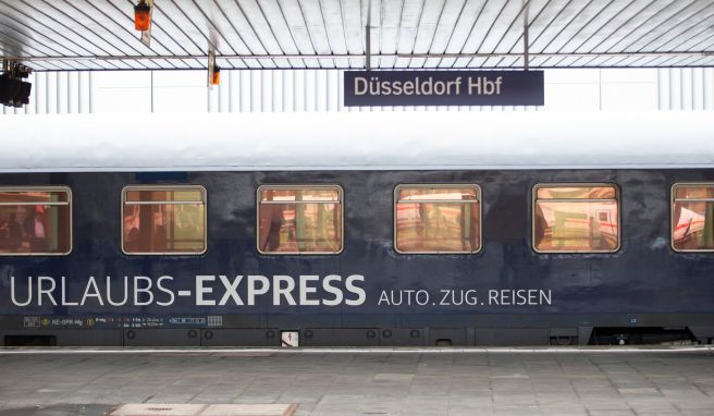 Autozüge  Entspannter mit dem Auto reisen - auf der Schiene