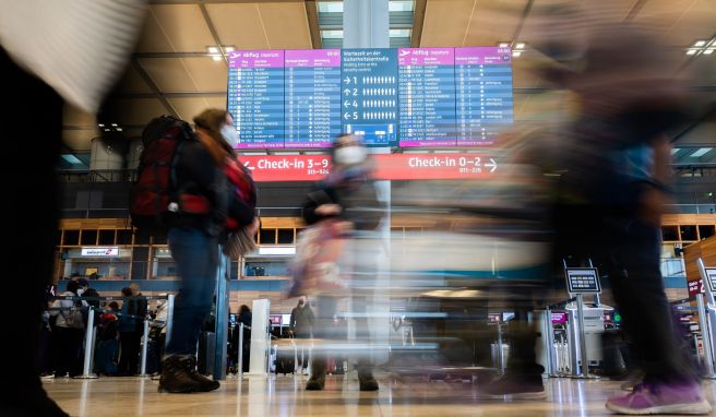 Auch die Airports kämpfen mit Personalmangel und drohen, zu den Stoßzeiten im Sommer zum Nadelöhr zu werden. 