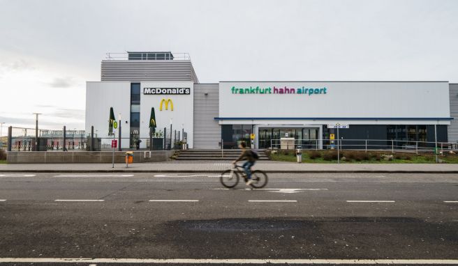 Reisende sollten Ruhe bewahren und abwarten Flughafen-Insolvenz