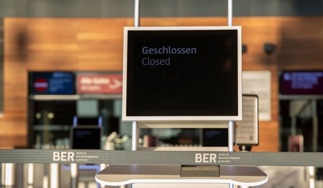 Erneut längere Wartezeiten  Eine Million Ferien-Fluggäste am BER