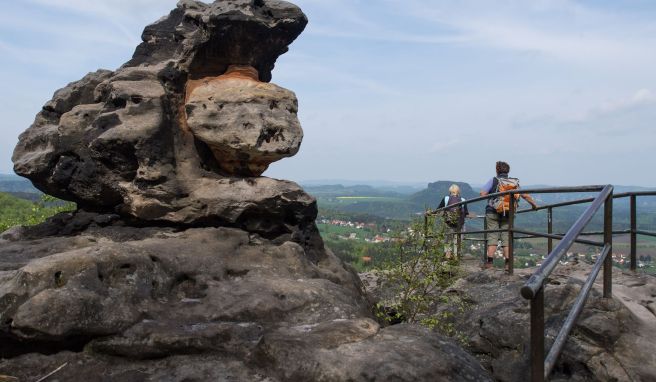 Am 1. April wird die grenzüberschreitende Trekking- und Walderlebnisroute «Forststeig Elbsandstein» in der linkselbischen Sächsischen und Böhmischen Schweiz offiziell freigegeben.