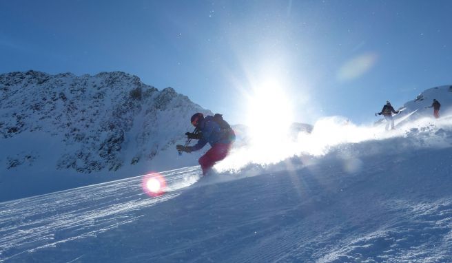 Fünf Regeln  So fahren Wintersportler abseits der Piste sicherer