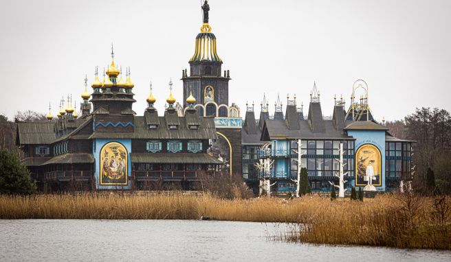 Der aus verschiedenen russischen Holzbaustilen erbaute Glockenpalast: Gifhorn will das Areal wieder zur Attraktion machen. 