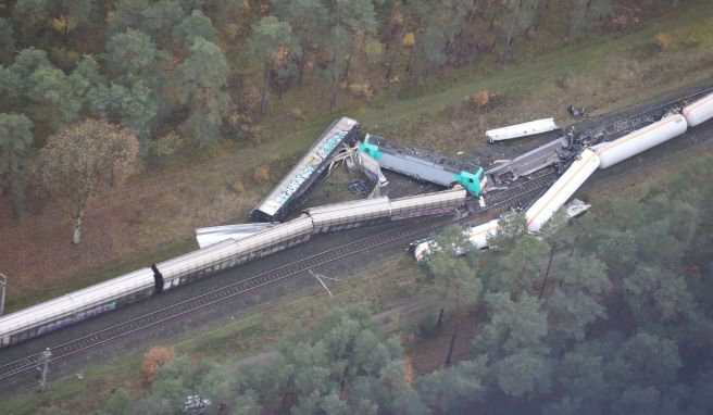 Nach Kollision in Gifhorn  Niedersachsen: Zugausfälle und Verspätungen im Fernverkehr