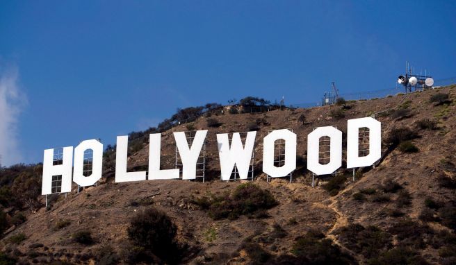 Der berühmte Schriftzug «Hollywood» in den Hollywood Hills bekommt rechtzeitig vor seinem 100-jährigen Jubiläum noch einen frischen Anstrich.