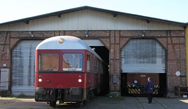 Der Oldtimerzug startet erstmals nach zweijähriger Corona-Pause in Soltau und Lüneburg. Der Oldtimerzug startet erstmals nach zweijähriger Corona-Pause in Soltau und Lüneburg.