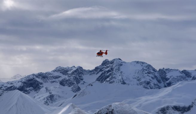 Löst eine Person auf einer privaten Wandertour einen Hubschrauber-Einsatz aus, kann sie von ihrem Begleiter keinen Schadenersatz verlangen und die Kosten einfordern.