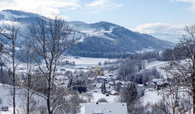 Allgäuer Voralpenland  Familienfreundlich und vielseitig: Skiurlaub in Oberstaufen