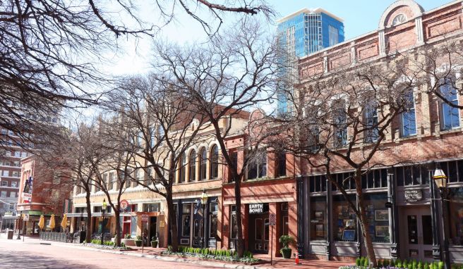 Shops, Restaurants und Bars: Das alles gehört heute zur Innenstadt von Fort Worth, die sich seit den 70er-Jahren viel verändert hat. 