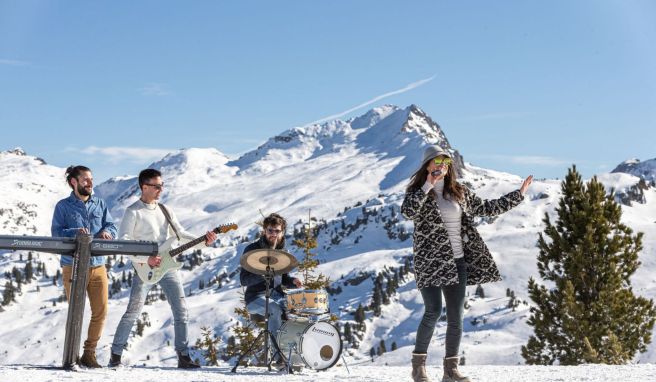 Was für eine Konzertkulisse: Anfang März steigt in den Dolomiten zum 25. Mal das Musikfestival Dolomiti Ski Jazz.