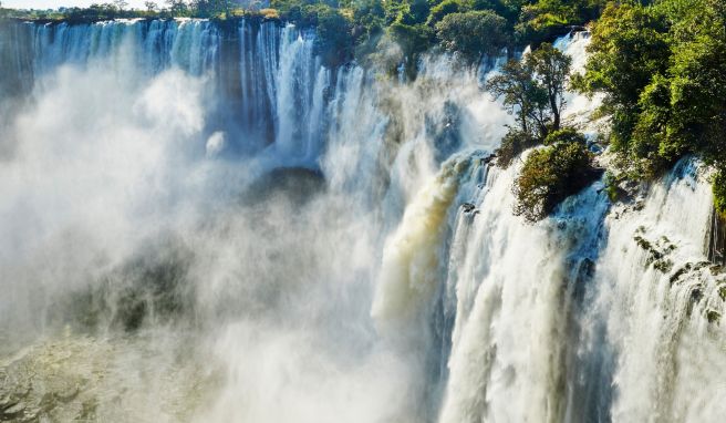 Afrikas Südwesten Wüste, Wellen, Wildlife: Was Angola ausmacht