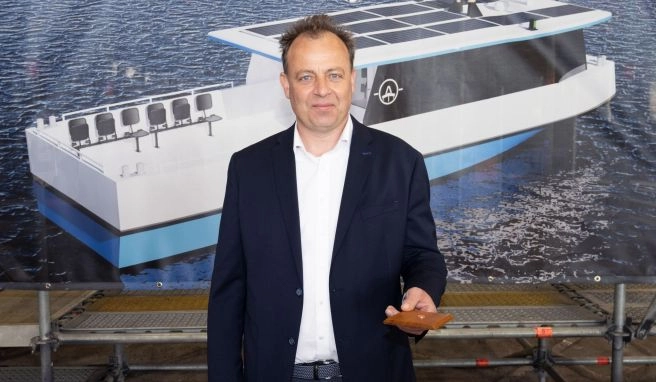 Zwischen Kamp und Karnin Neue Solar-Fähre für Radler nach Usedom startet Samstag