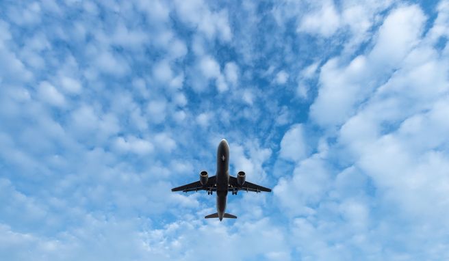 Wenn ein Flieger woanders landet als geplant, bringt das für Passagiere meist Unannehmlichkeiten mit sich.