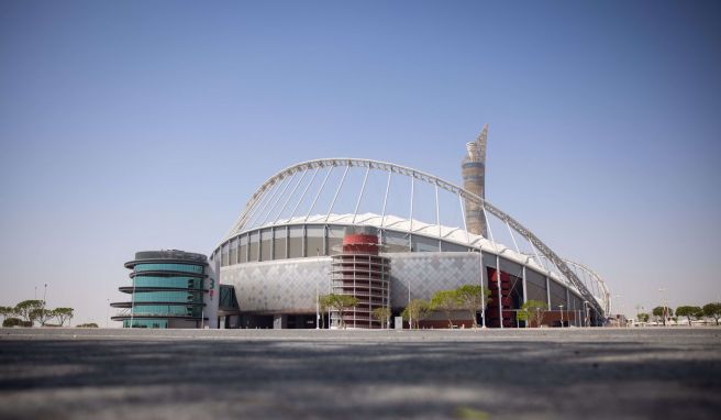 Sieben der acht WM-Stadien liegen in und um Doha. Dazu zählt auch das Khalifa International Stadium in Al Rayyan, wo Deutschland sein erstes Vorrundenspiel gegen Japan austragen wird.