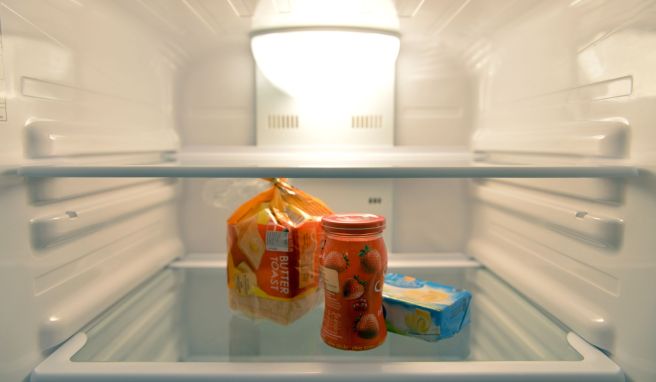 Lebensmittel in der Ferienunterkunft für die Nächsten zurücklassen? Eine Umfrage zeigt, wie oft sie dann doch im Müll landen.