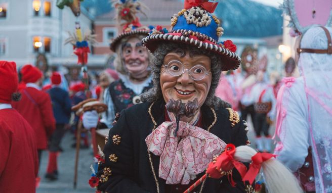 Brauchtum in Österreich  Fasnacht mit Unesco-Titel: Das Imster Schemenlaufen in Tirol