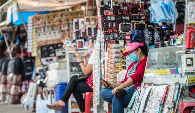 Laos empfängt wieder Touristen. Zweifach geimpfte Reisende können mit einem Visum einreisen. 