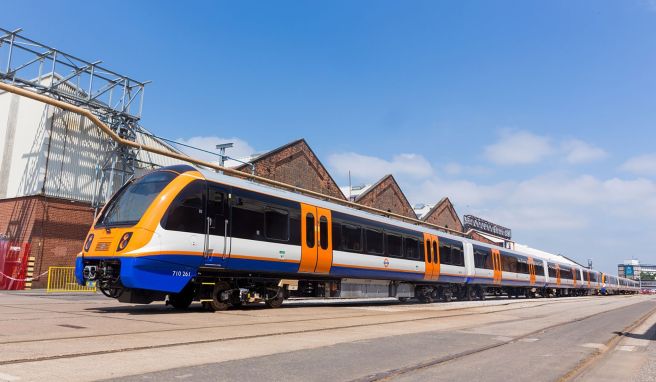 Neues Design  Overground: Londons S-Bahn-Linien bekommt Namen und Farben