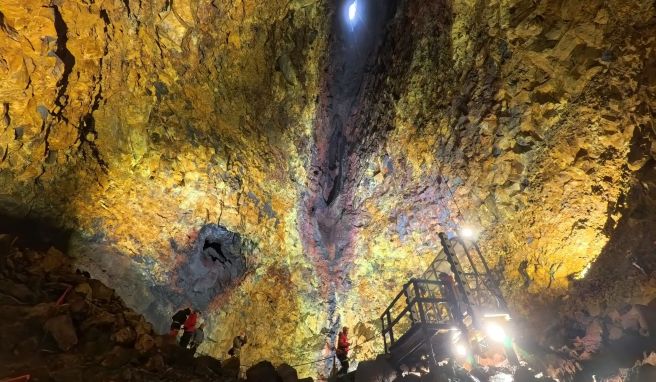 Angekommen, wo es einst kochte: in der Magmakammer des erloschenen Vulkans.