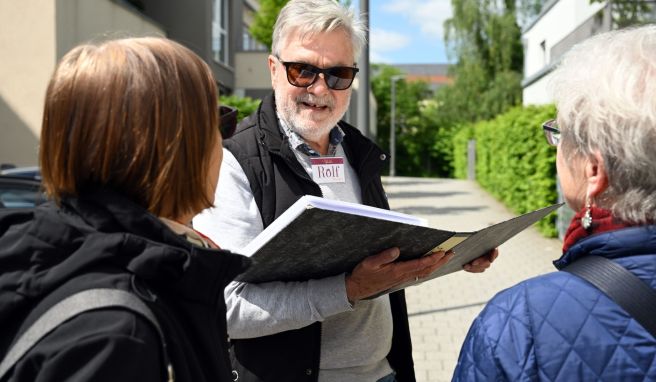 Rolf Metzner ist als «Greeter» in Coburg unterwegs - das besondere Stadtführungskonzept verbreitet sich weiter.