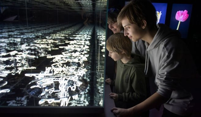 Im früheren Umspannwerk Neue Kunsthalle in Prag eröffnet