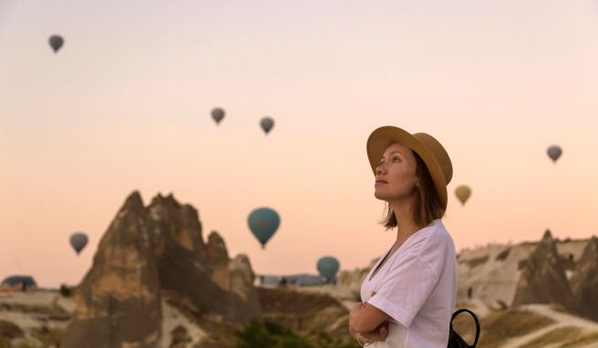 Expertin im Gespräch Allein reisen: Die Psychologie hinter Solo-Trips