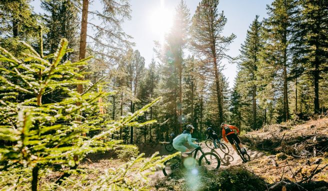 Mountainbiken im Pitztal und Kunstsauna in Finnland