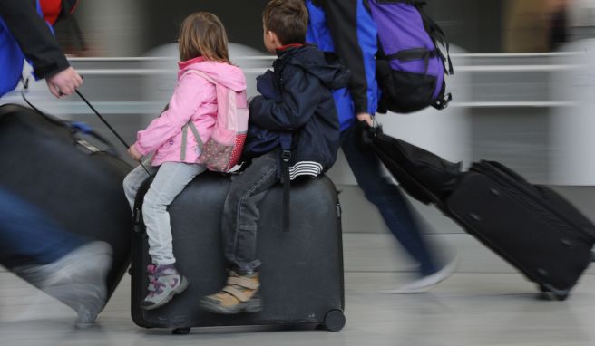 Kinder, die aus einem Hochrisikogebiet zurückkehren, können sich nun aus einer sonst anstehenden fünftägigen Quarantäne freitesten. 