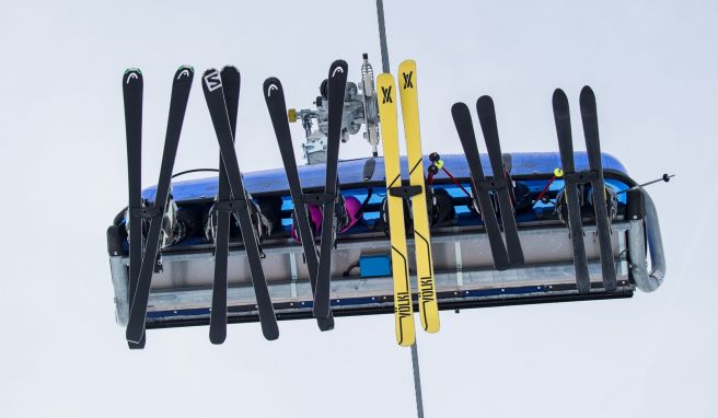 Schleifen und Wachsen Die Skiausrüstung pistenfit machen