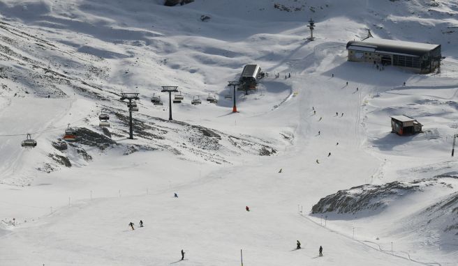 Die Zugspitze startet in die Wintersaison.