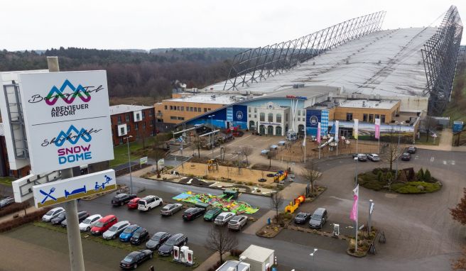 Die Ski-Indoorhalle Snow Dome in Bispingen kann trotz Energiekrise ihren Betrieb fortsetzen.