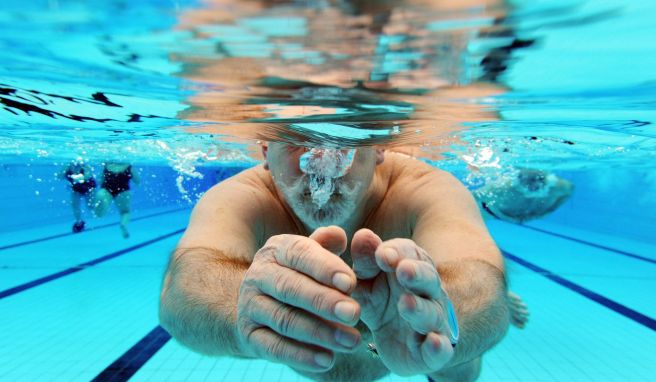 Freizeit  Karlsruher Sonnenbad startet in Freibad-Saison