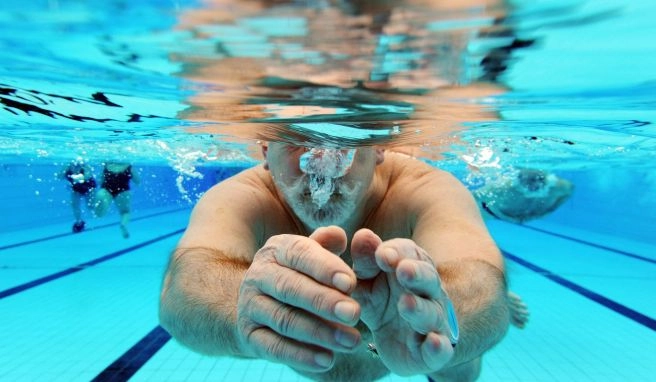 Freizeit Karlsruher Sonnenbad startet in Freibad-Saison