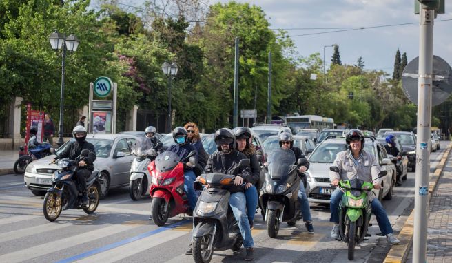 Straßenverkehr Künftig saftige Strafen für Verkehrssünder in Griechenland