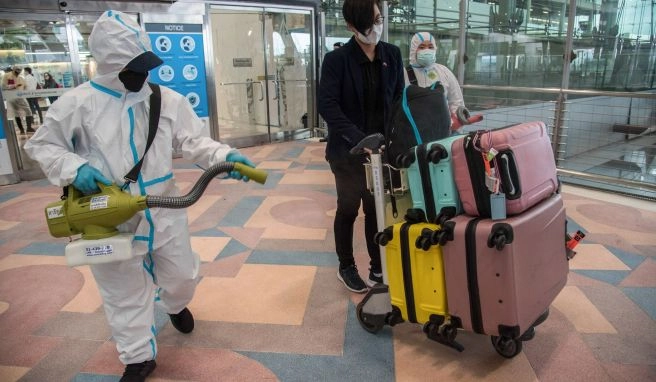 Thailand behält die im Dezember verschärften Einreiseregeln vorerst bei. Thailand behält die im Dezember verschärften Einreiseregeln vorerst bei.