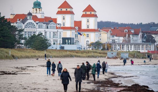 Das Statistische Bundesamt hat die Zahlen zum Inlandstourismus im November 2021 veröffentlicht: Demnach gingen die Übernachtungen im Vergleich zum Vorjahreszeitraum um 0,9 Prozent zurück. 