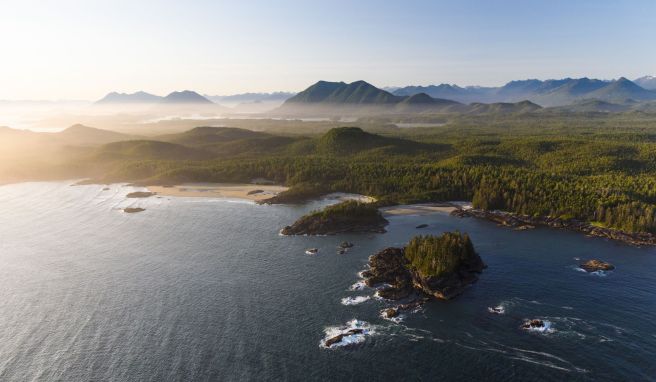 Kanada  Vancouver Island: Mit dem Postschiff durch die Wildnis
