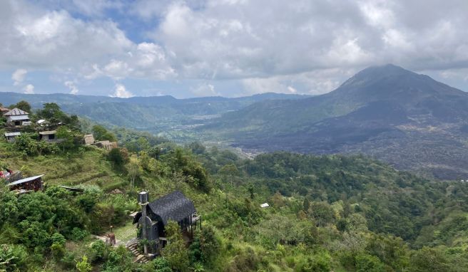 Nach «schlechtem Benehmen»  Gouverneur von Bali will Besteigen heiliger Berge verbieten