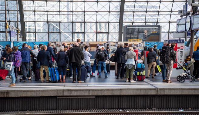 Ausstand am Freitag  Warnstreik: Die Rechte von Bahnreisenden