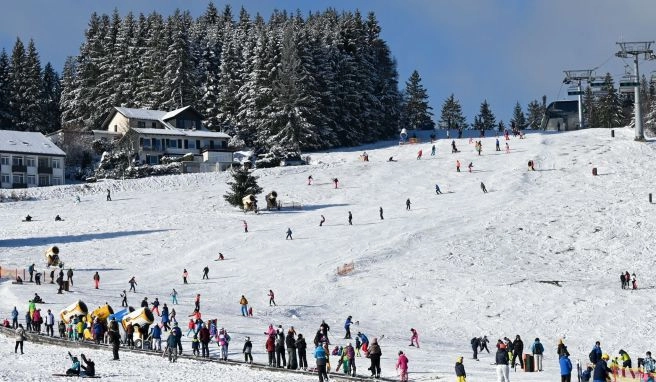 20 Zentimeter Neuschnee Gute Wintersportbedingungen in NRW und Hessen