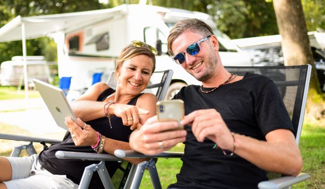 Camping  Wie sie den mobilen Hausrat im Wohnwagen versichern