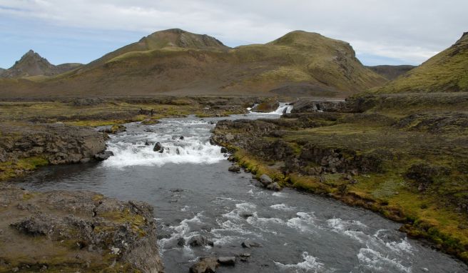 Der nächste Tag, der nächste Fluss: Auf der zweiten Etappe zwischen Emstrur und Álftavatn fließt er durch die schroffe Landschaft.