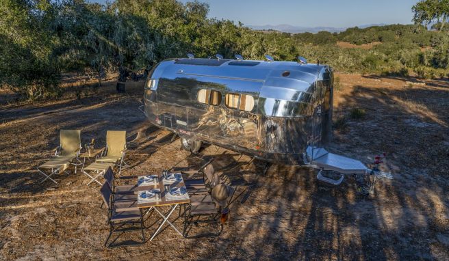 Caravan am E-Mobil Warum Caravaning mit dem Elektroauto (noch) einen Haken hat