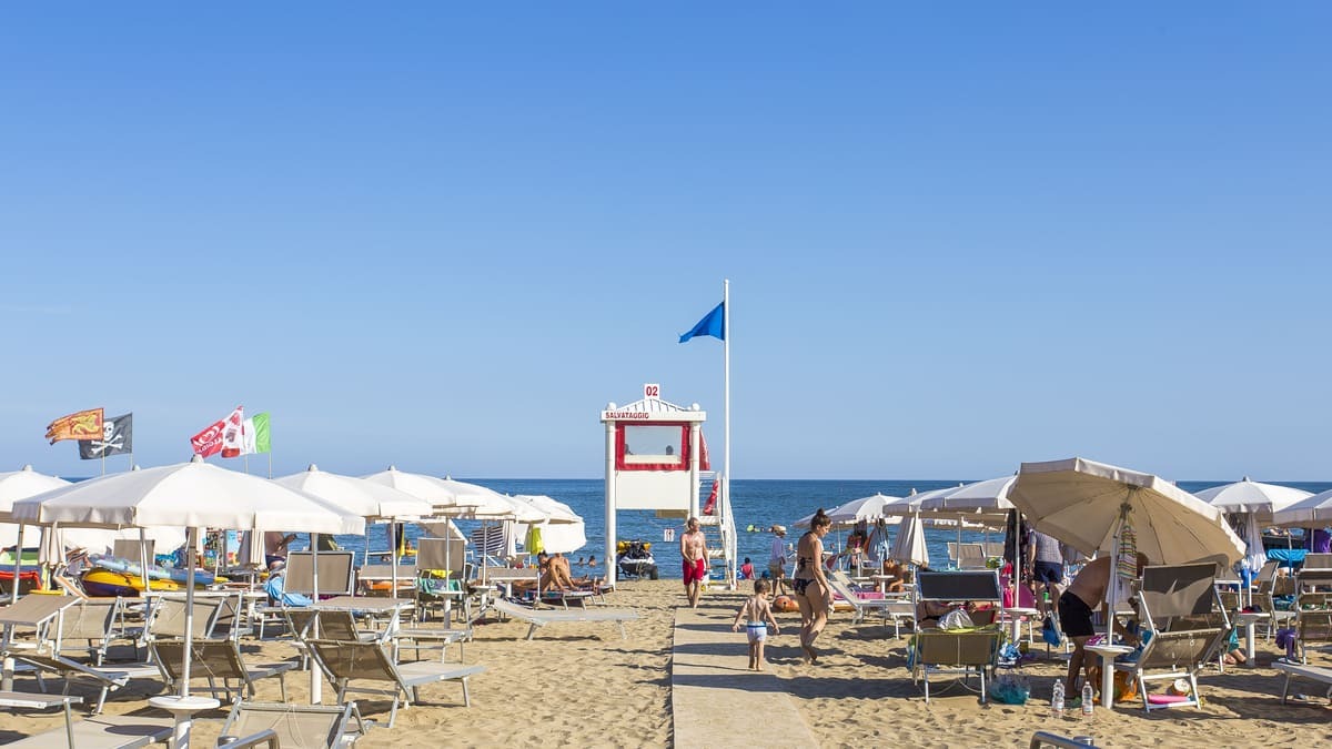 Die Adriaküste im Mai und Juni: So können Familien und Paare Strand, Natur und Dolce Vita entspannt erleben 