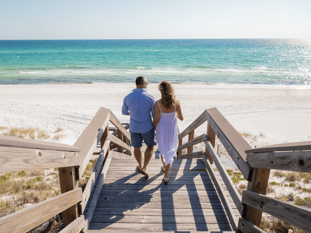 Couple_am_Strand_von_Panama_City_beach