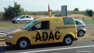 Angebliche Pannenhelfer geben vor, vom ADAC zu sein und zocken Ausländer ab Angebliche Pannenhelfer geben vor, vom ADAC zu sein und zocken Ausländer ab