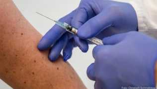 Ohne Impfung keine Bordkarte: Eine australische Airline will zukünftig nur noch gegen das Coronavirus geimpfte Passagiere befördern Ohne Impfung keine Bordkarte: Eine australische Airline will zukünftig nur noch gegen das Coronavirus geimpfte Passagiere befördern