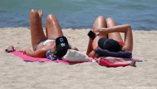 Die Sorge um den Klimawandel hält viele Bundesbürger nicht davon, in den Urlaub zu fliegen Die Sorge um den Klimawandel hält viele Bundesbürger nicht davon, in den Urlaub zu fliegen