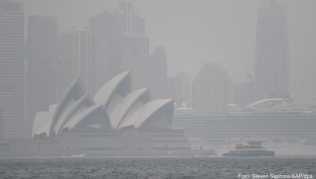 Auch in Sidney sind die Folgen der Buschbrände deutlich zu spüren: In der Stadt breitet sich starker Rauch aus Auch in Sidney sind die Folgen der Buschbrände deutlich zu spüren: In der Stadt breitet sich starker Rauch aus