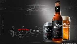 Das Betsy Beer wurde sofort ein Hit, als es im Februar 2017 erstmals auf Flügen zwischen Hong Kong und Großbritannien für Passagiere der First und Business Class eingeführt wurde Das Betsy Beer wurde sofort ein Hit, als es im Februar 2017 erstmals auf Flügen zwischen Hong Kong und Großbritannien für Passagiere der First und Business Class eingeführt wurde